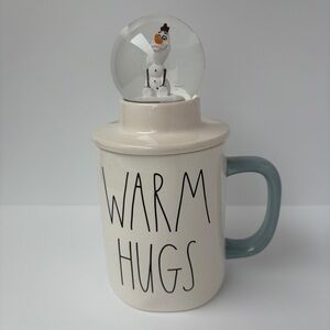 NWOT Rae Dunn Disney‎ Olaf Warm Hugs Coffee Tea Mug with Snow Globe Topper Decor